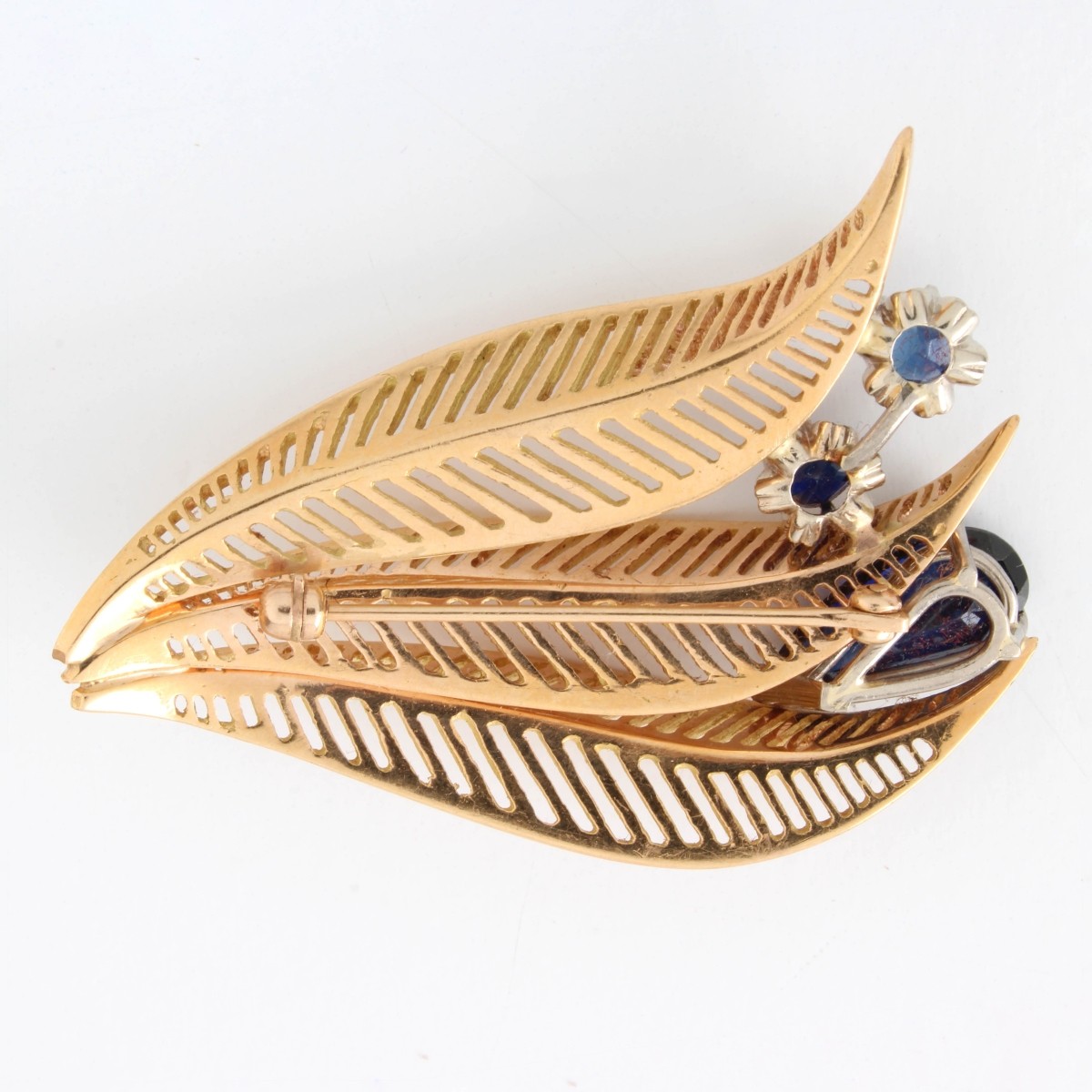 Sapphire and 18K Brooch