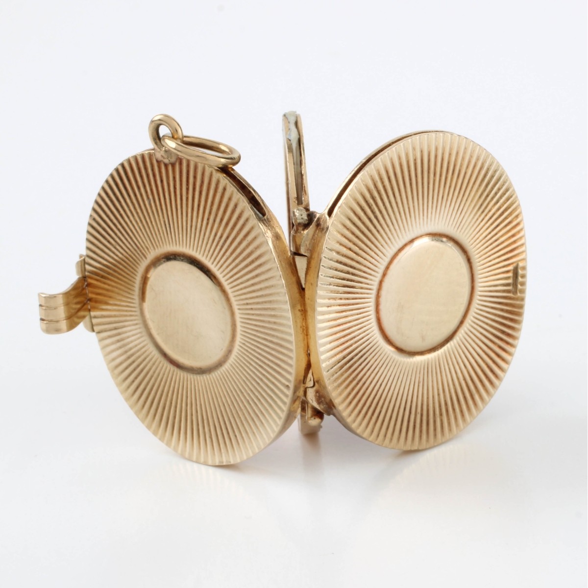 14K Pendant / Locket