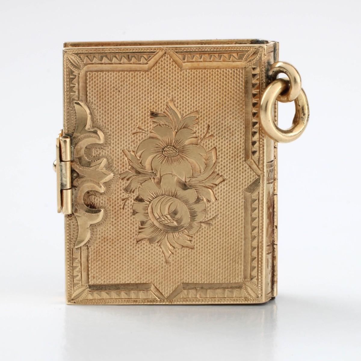 14K Pendant / Locket