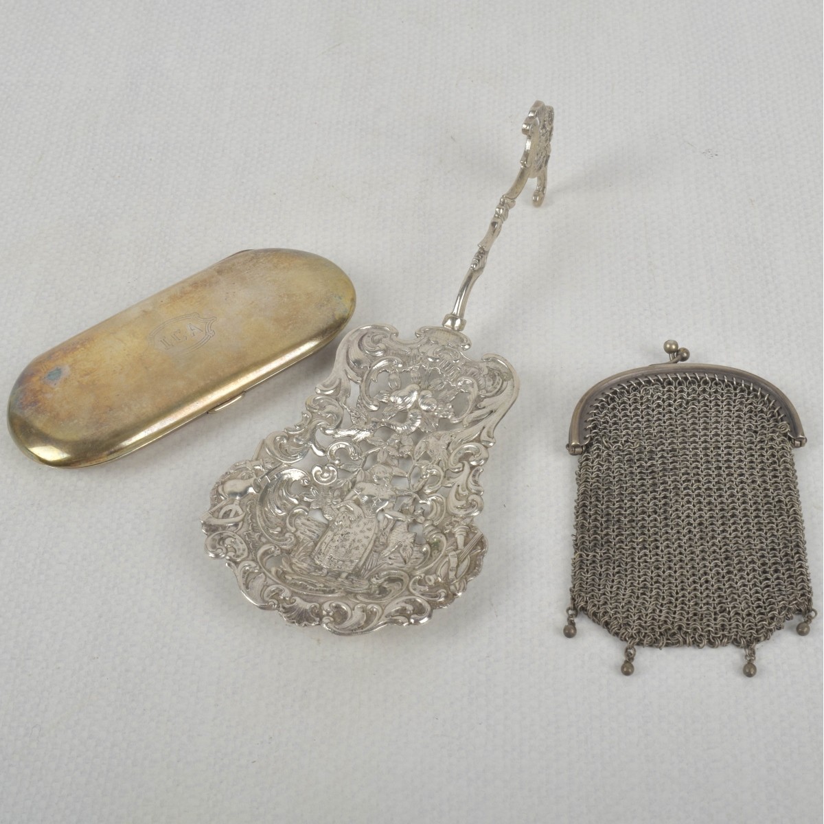 800 Silver Pieces