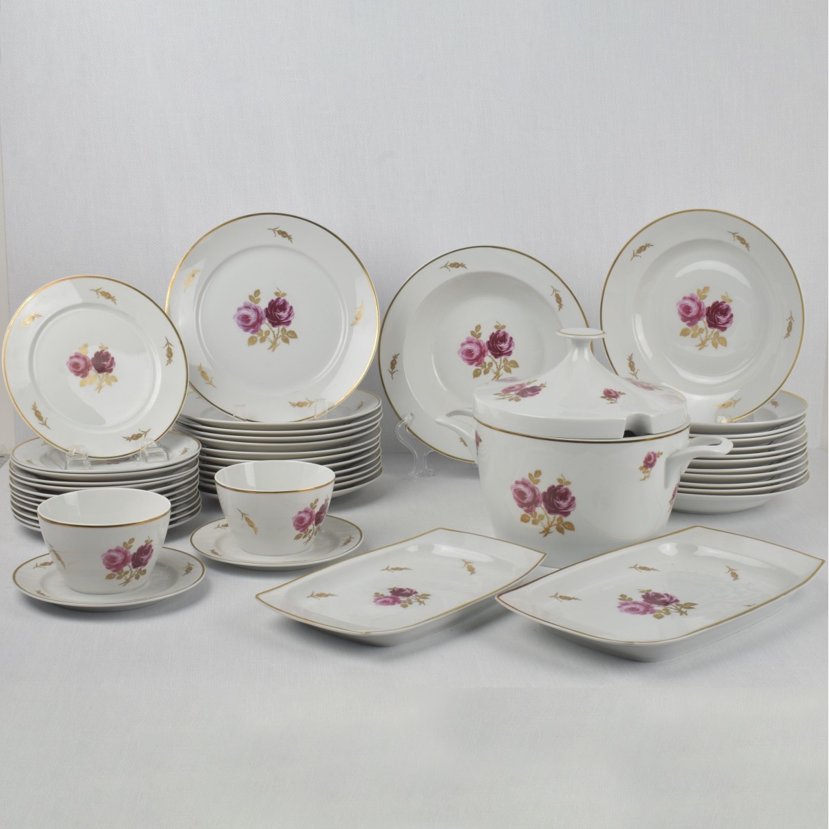German Lichte "Echt Kobalt" Dinner Service