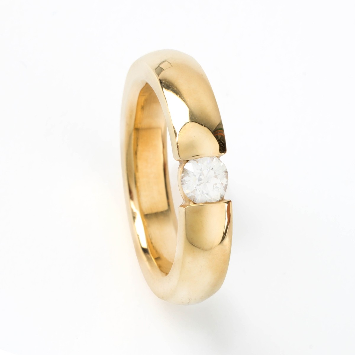 Diamond and 18K Ring