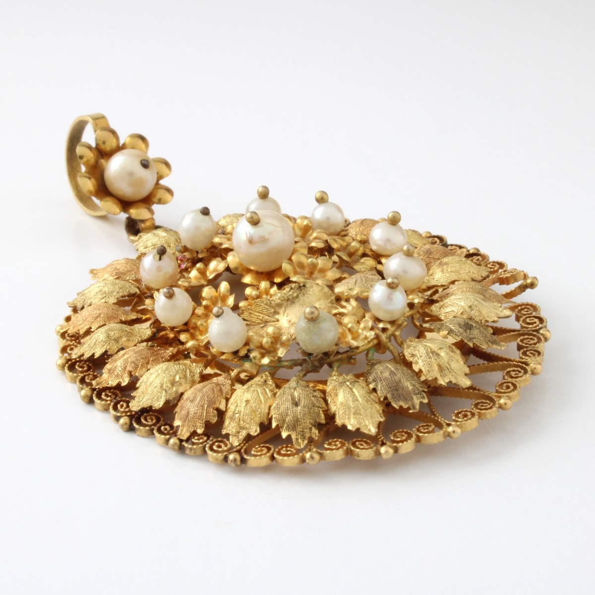 Antique Pearl and 12-14K Pendant