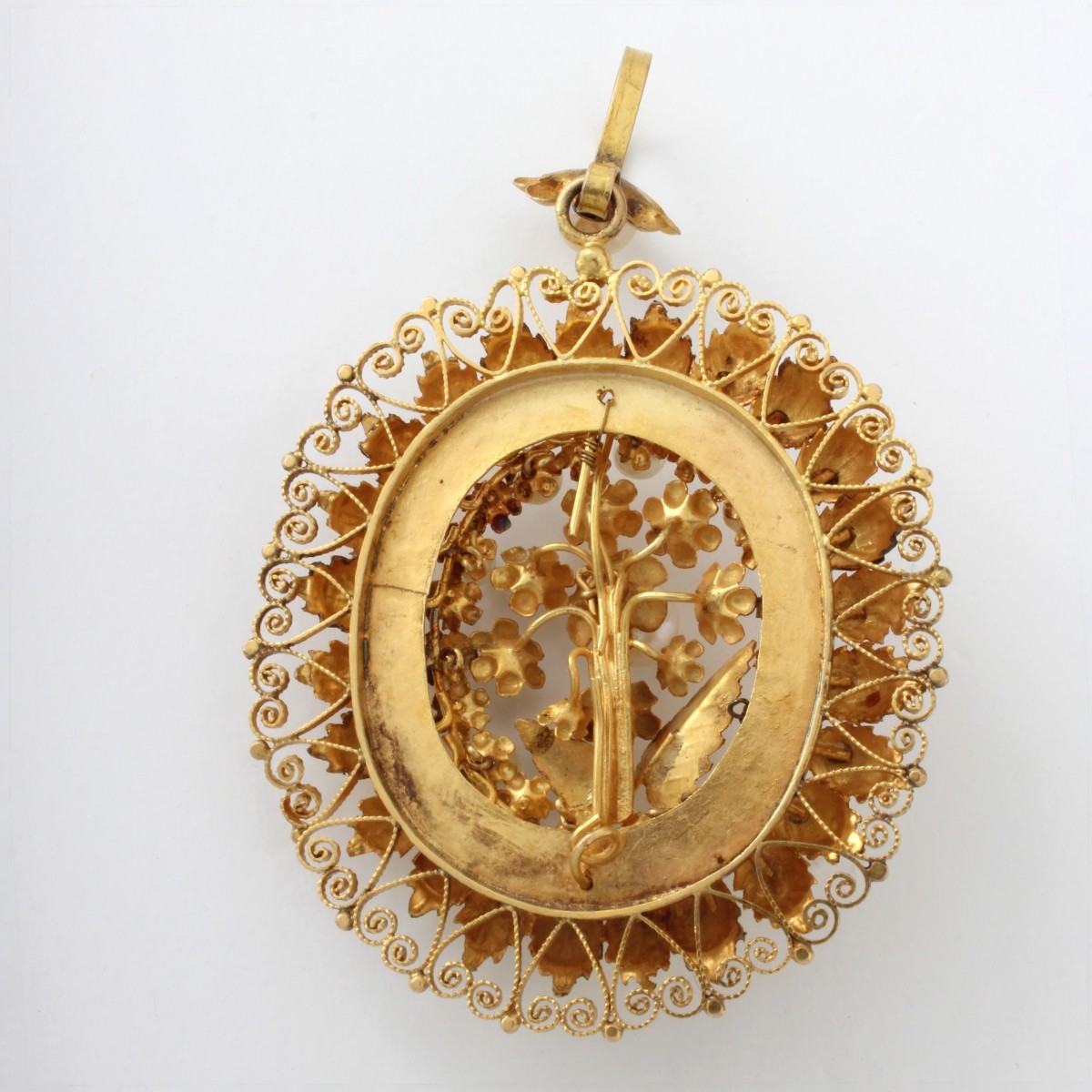 Antique Pearl and 12-14K Pendant