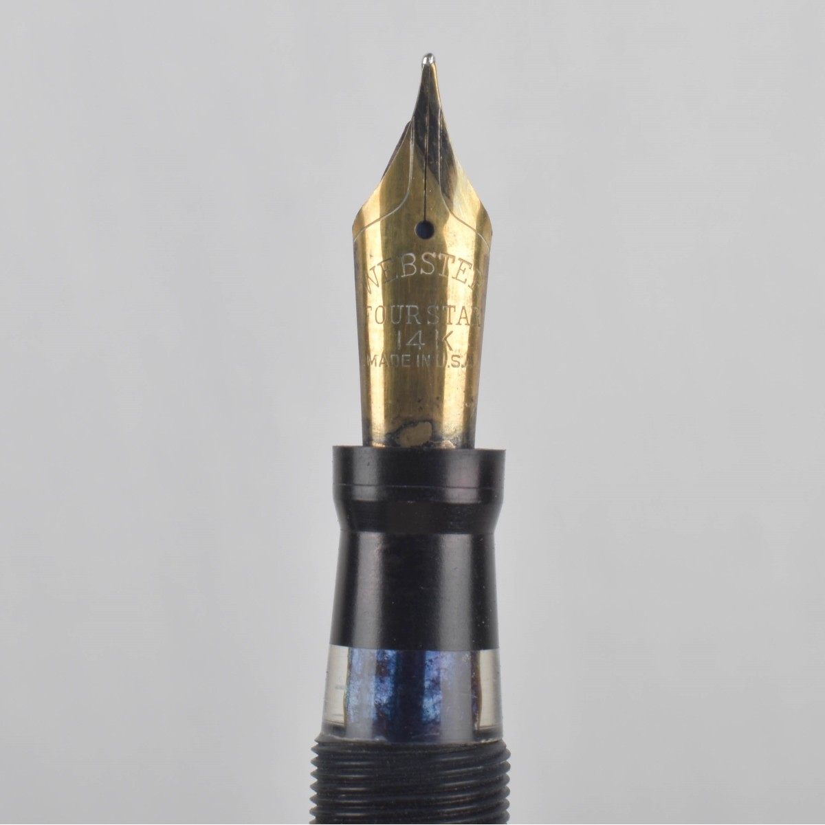 Vintage Fountain Pens - 14K Nibs.