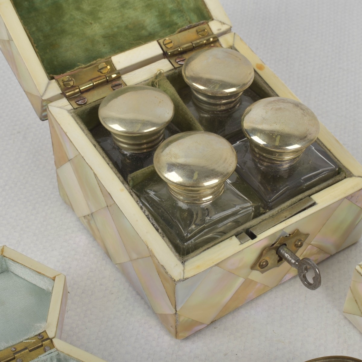 Mother of Pearl Pieces