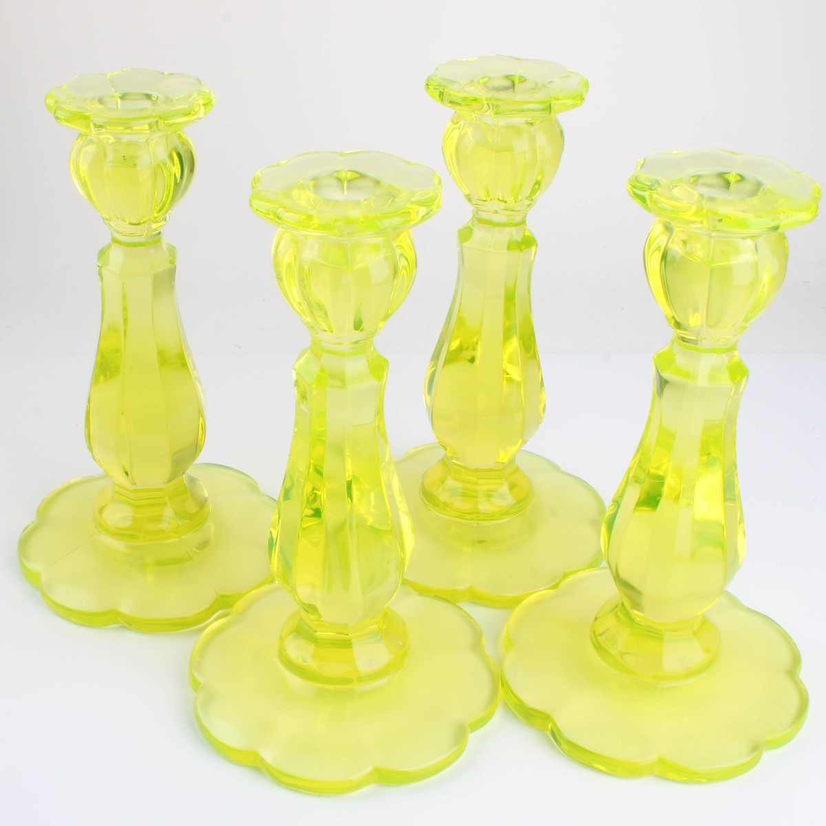 Vaseline Uranium Glass