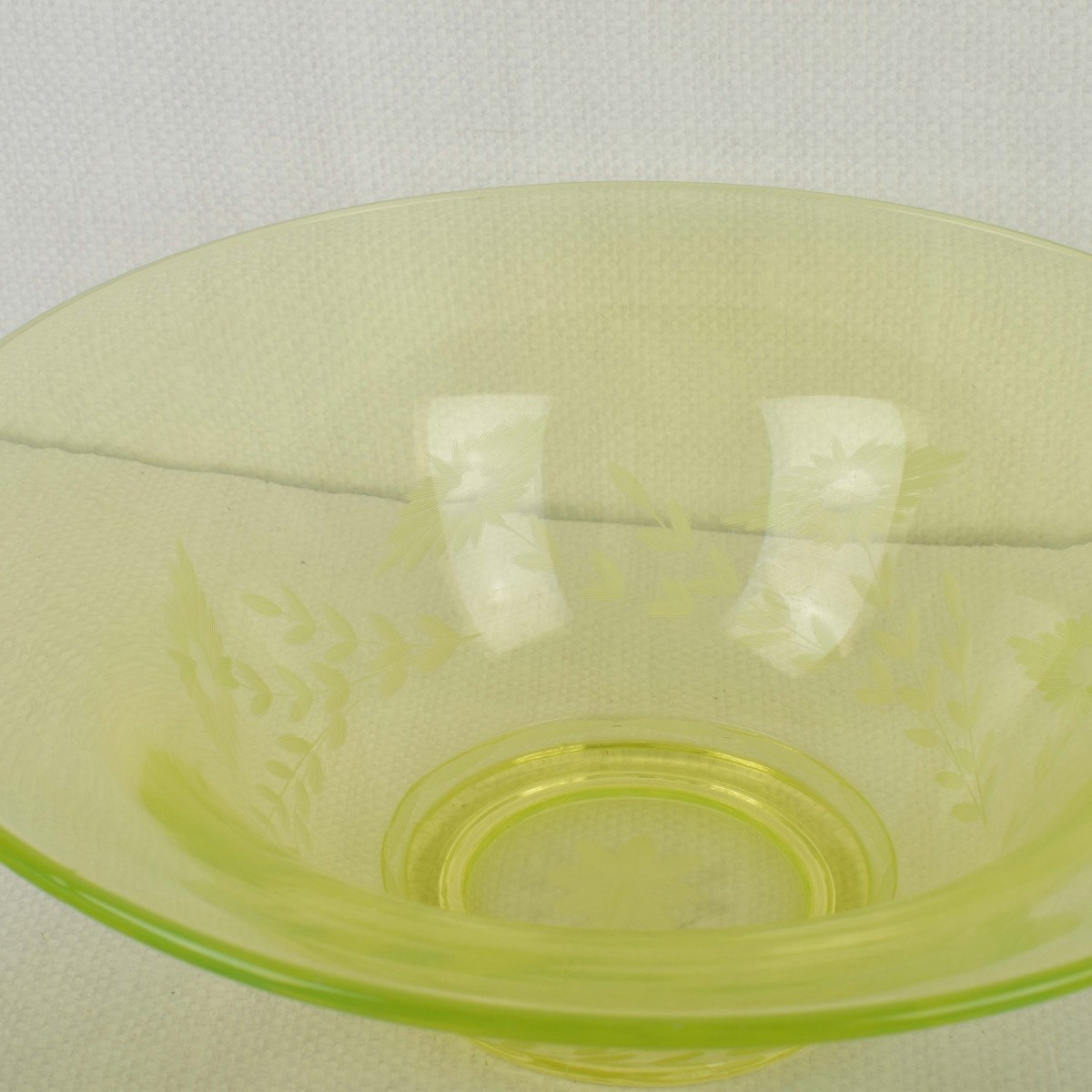 Vaseline Uranium Glass