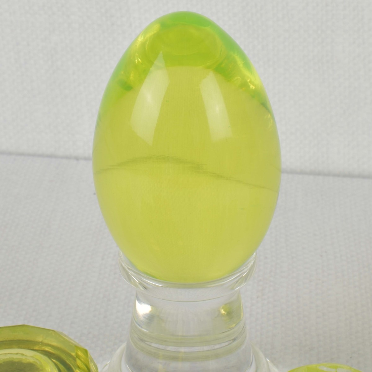 Vaseline Uranium Glass