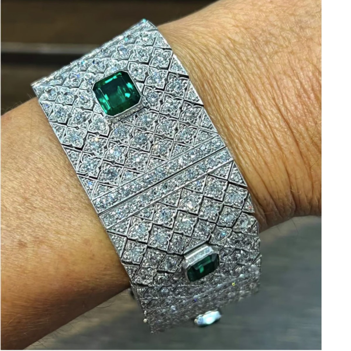 Diamond, Emerald and Plat. Bracelet