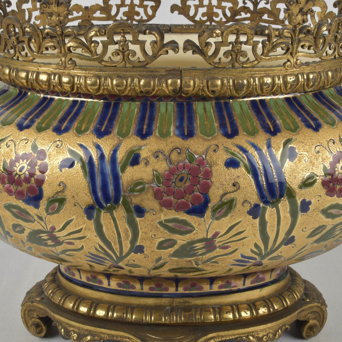 Chinoiserie-style Porcelain Jardiniere