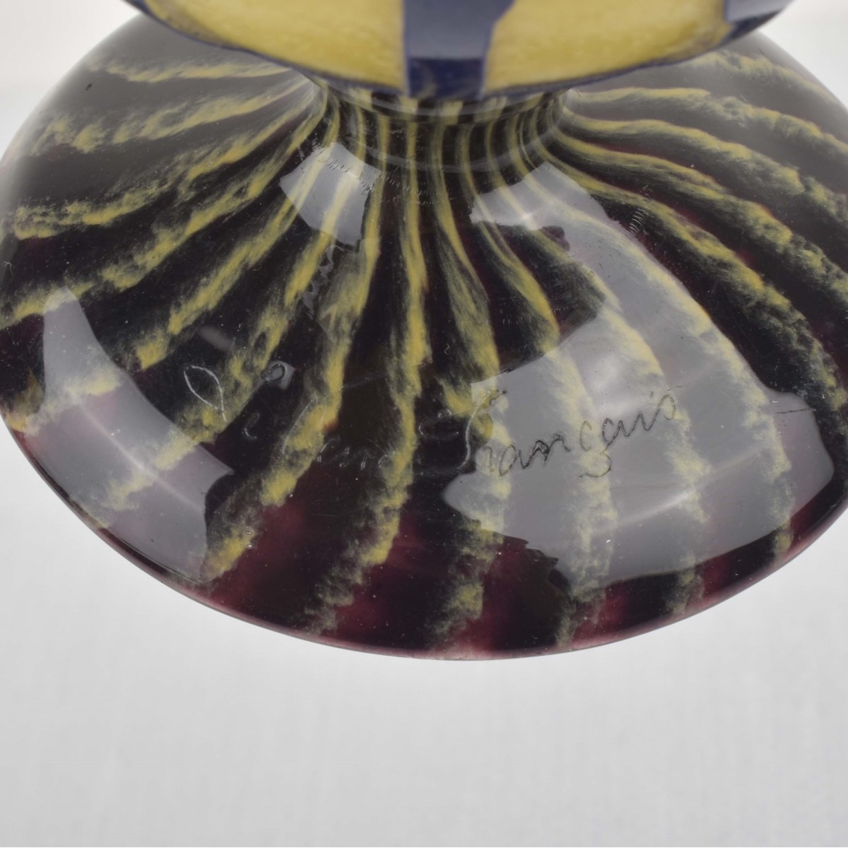 Schneider Le Verre Francais Vase