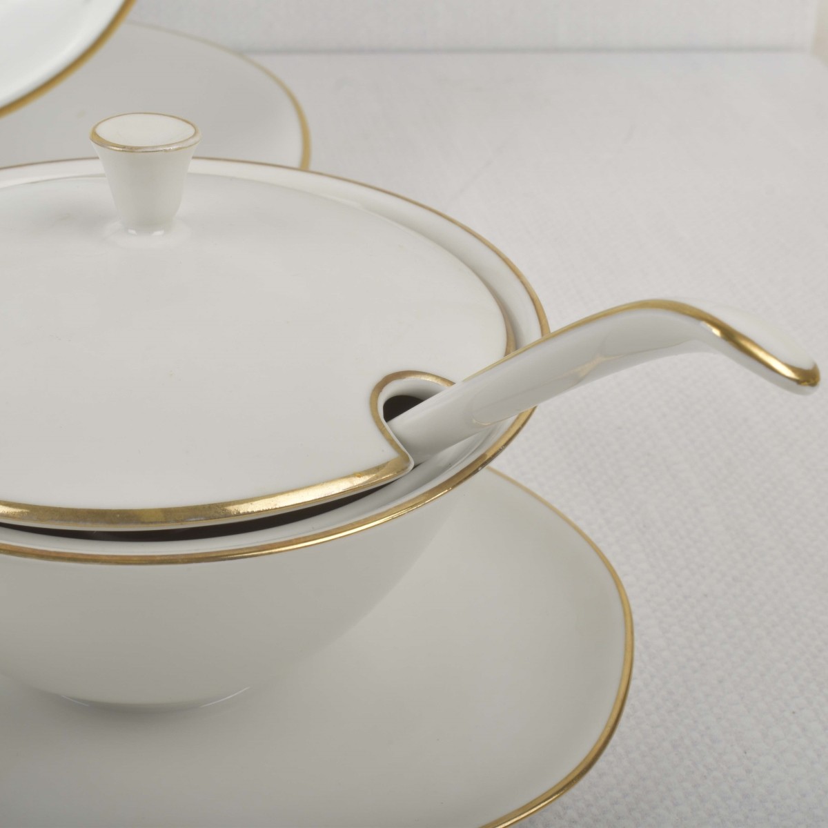 Hutschenreuther "Olivia" Dinnerware