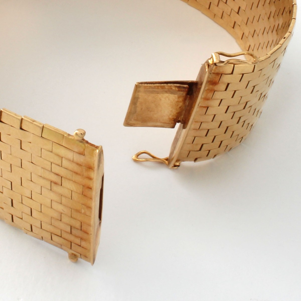 18K Wide Bracelet